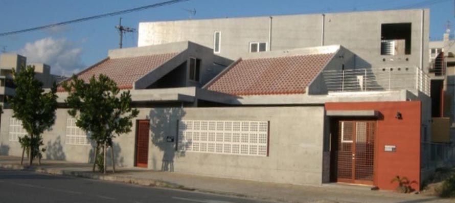 マーシーの家+AP ~露地空間(専用アプローチ)を持つ家~