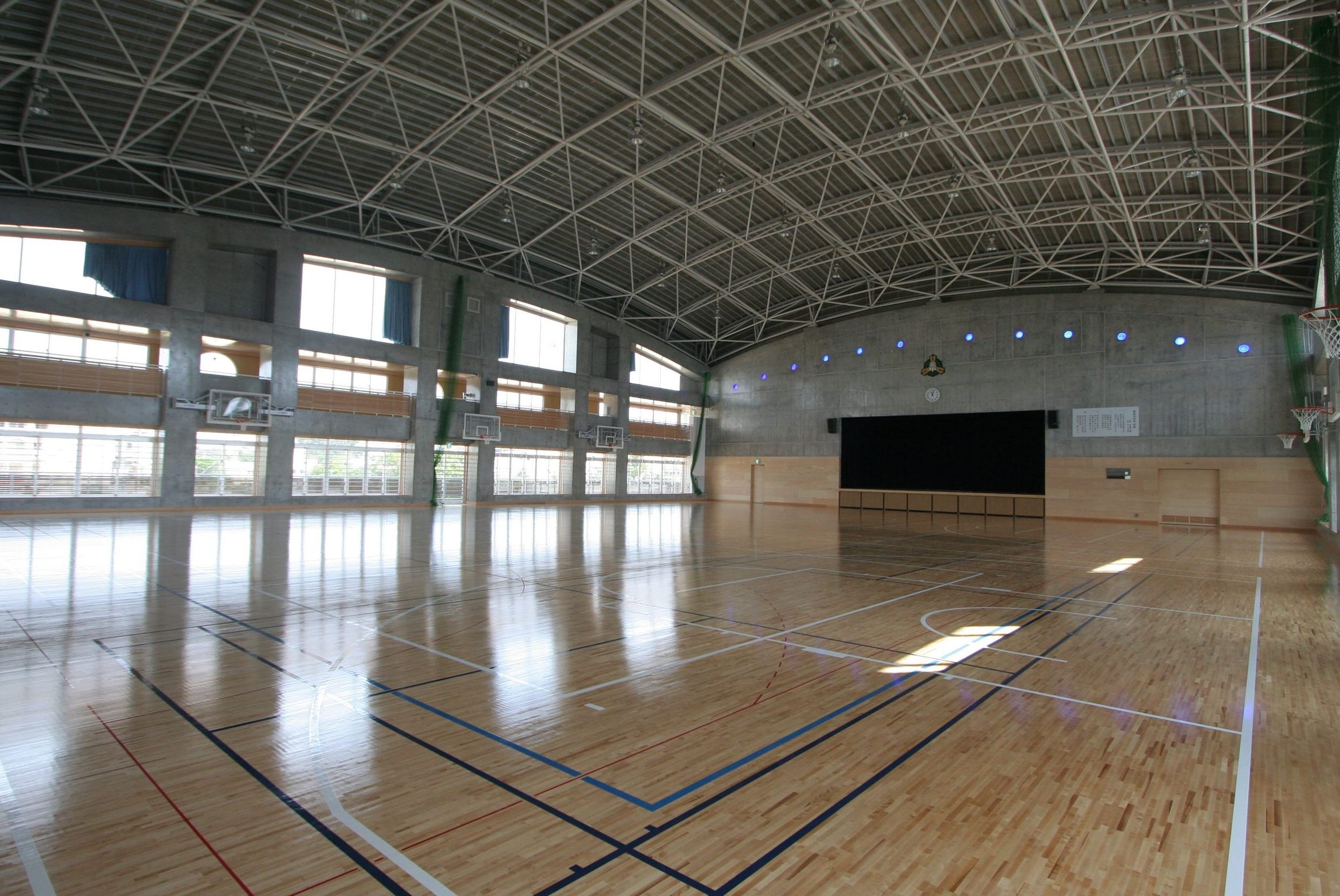 美里中学校体育館