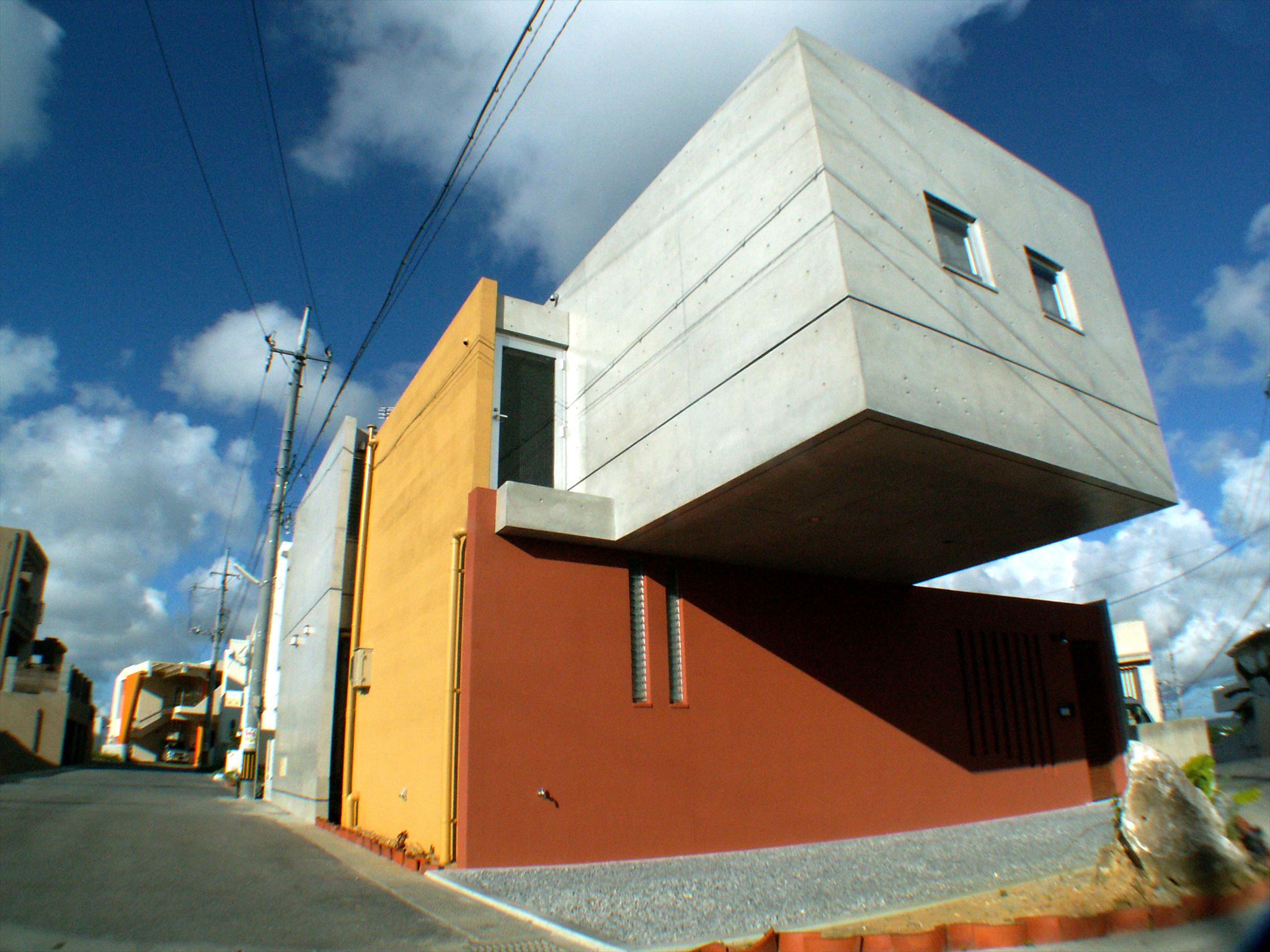 豊見城の家 ~アジマーに建つ家~