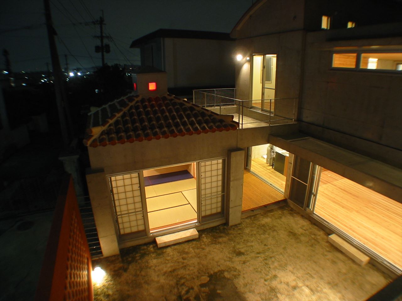 宜野湾の家 ~ルーフデッキのある家~