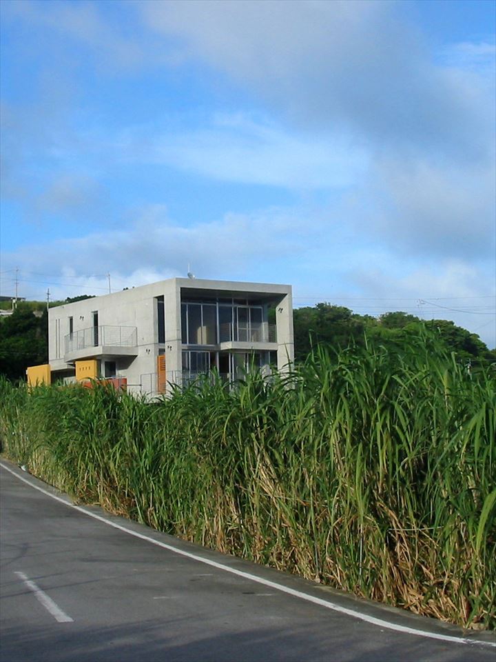 ちねんの家 〜ウージ畑に建つ家〜