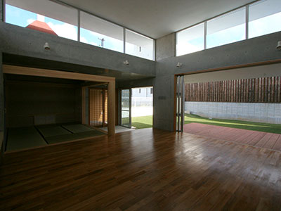 マーシーの家Ⅶ 〜空を切り取る家〜