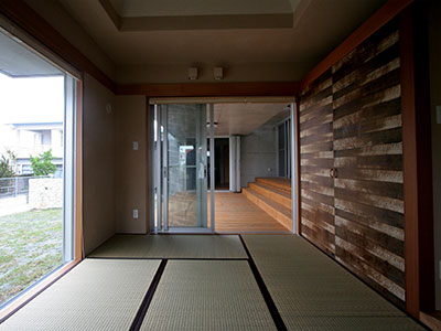 上与那原の家 〜スキップフロアの家〜